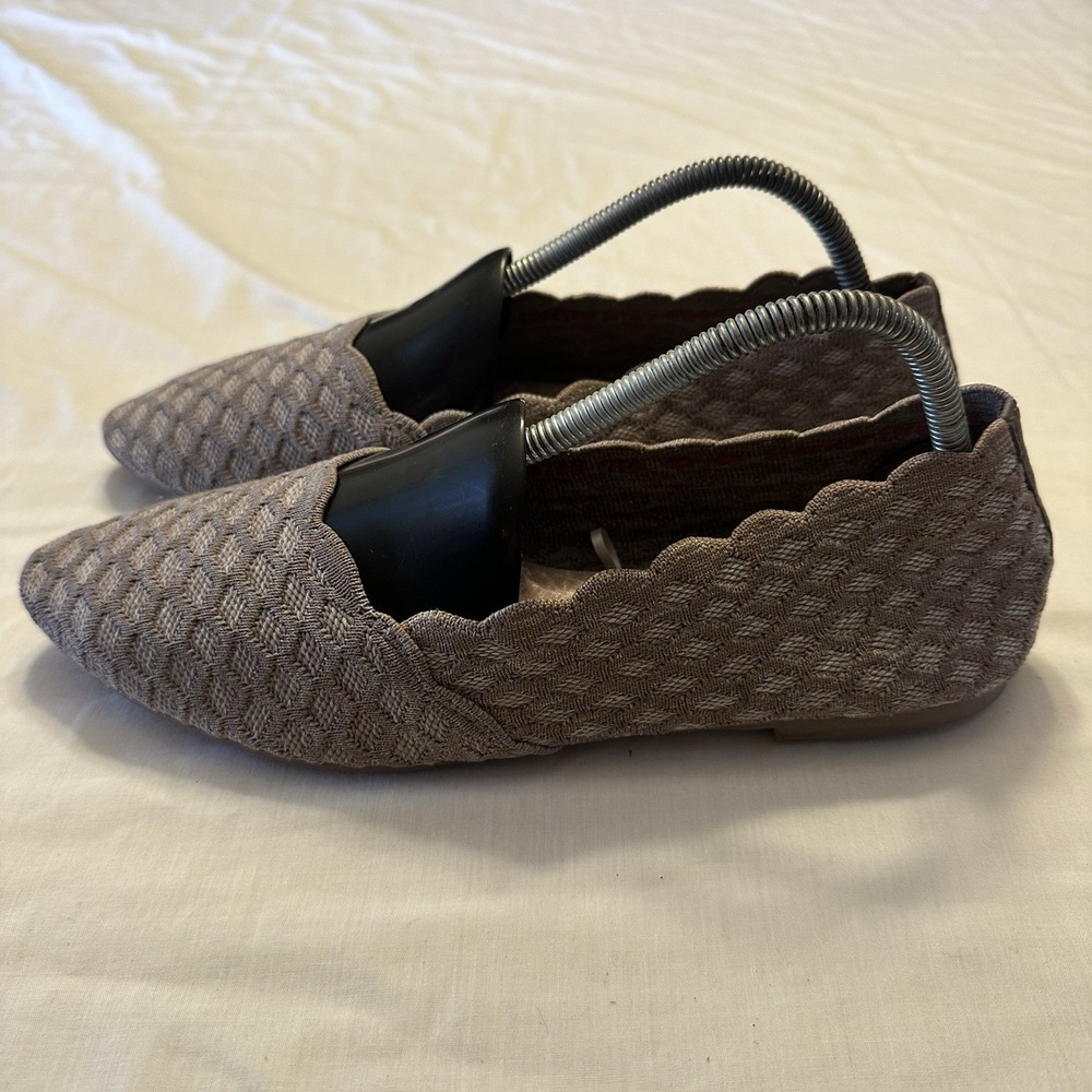 Skechers Cleo Honeycomb Pointed Toe Slip On Flat Womens Size 11 44882 Beige